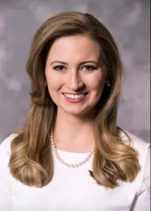 Dr Lauren Kuhn